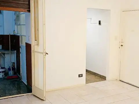 Amenábar 1900, Piso pb