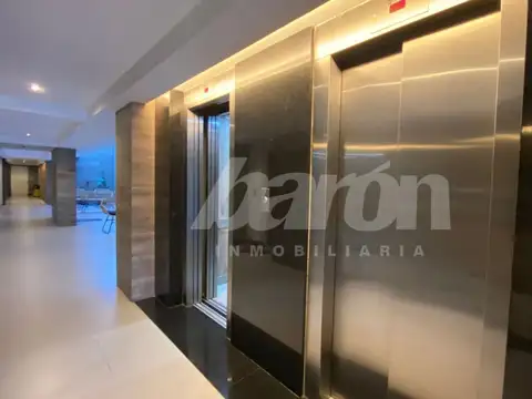Departamento en Alquiler en Remedios de Escalada, $ 720.000