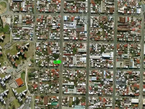 Nicolas Avellaneda e/ Combatientes de Malvinas y Jose Mazzini