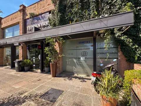 VENTA LOCAL COMERCIAL RECTA MARTINOLLI