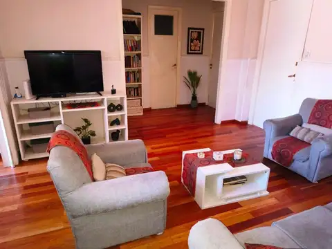 Depto Tipo Casa en Alquiler en Mataderos, $ 1.600.000