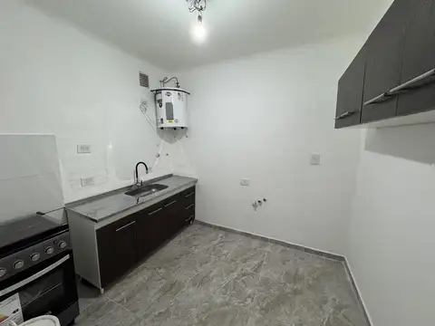 PH refaccionado a nuevo en venta en Paternal