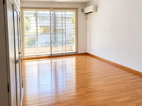 3 De Febrero 600, Piso 1°