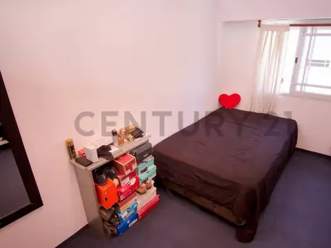 Rivera Indarte 100, Piso 0