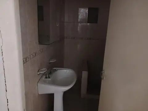 ALQUILER CASA PB 1 DORMITORIO GARAY 2173