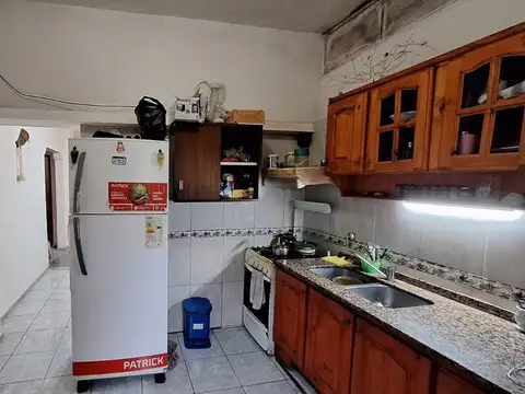 CASA EN VENTA 2 DORMITORIOS PATIO TERRAZA