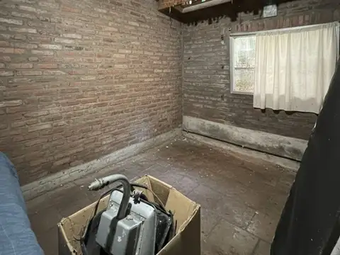 Moyano 2500