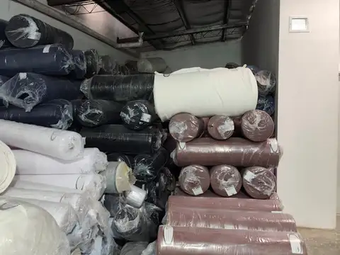 Local en Alquiler Via Púb.