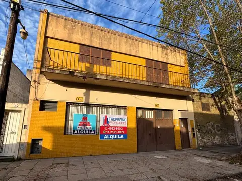 Galpón en alquiler de 380m2 ubicado en Lomas del Mirador