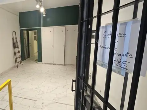 Local en Venta Via Pública