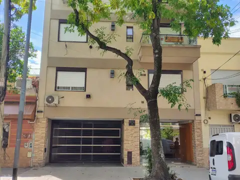Departamento 2 Ambientes Con Patio Y Lavadero En Liniers