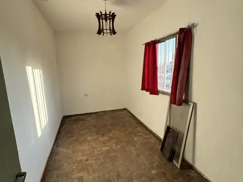 Casa en Alquiler con 1 cochera