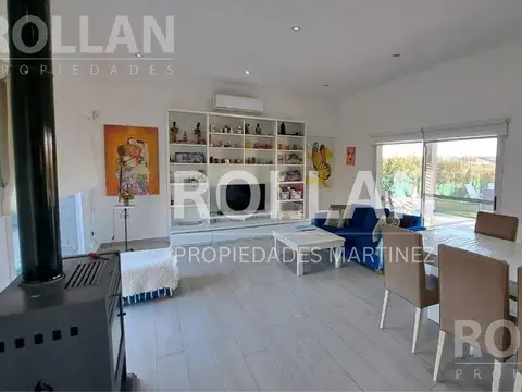 Casa en Venta con 2 cocheras