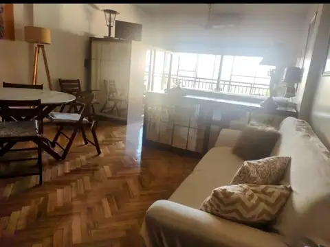 Excelente AMB 1/2 C/Balcon Corrido