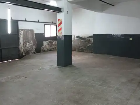 Local en Venta Via Púb.