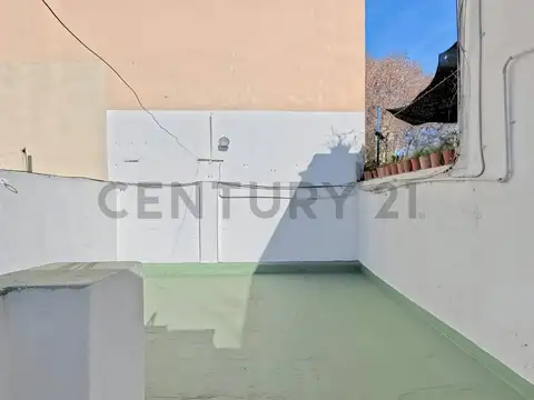 Venta PH 2 ambientes con entrada independiente — Floresta