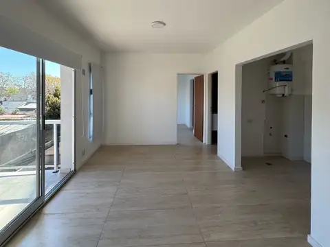 Departamento 2 ambientes con cochera, en venta en Villa Devoto