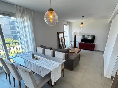 Departamento en Alquiler de 3 dormitorios