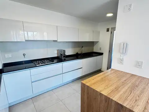Departamento en Alquiler con 1 cocheras