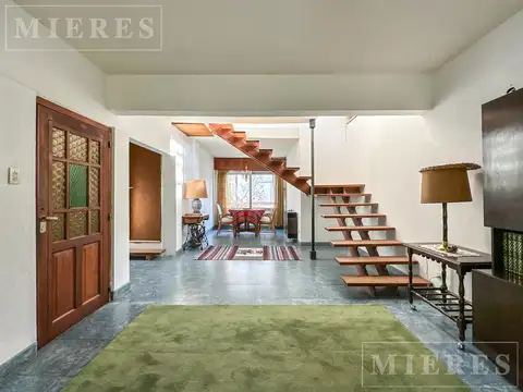 Depto Tipo Casa en Venta 60 años