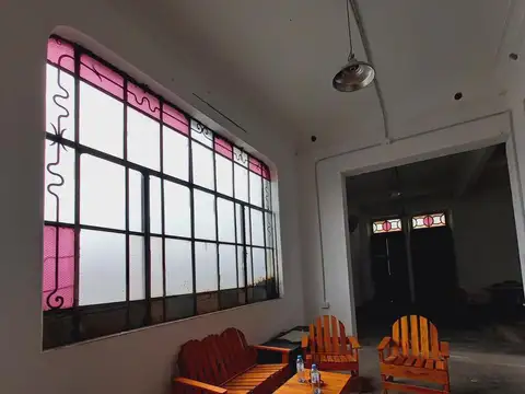 Local en Venta 107 años