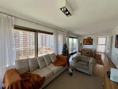 Departamento en Alquiler de 3 dormitorios