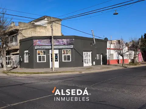 Casa con Local comercial Zona Oeste