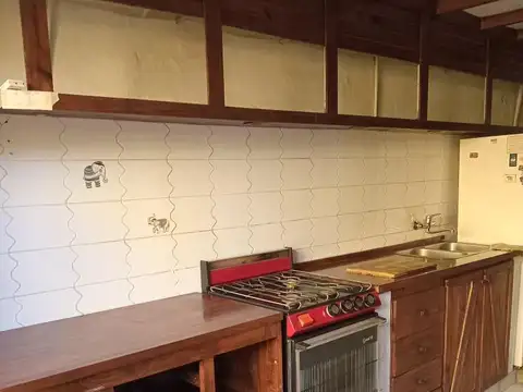 Casa 2 ambientes con 1 baño