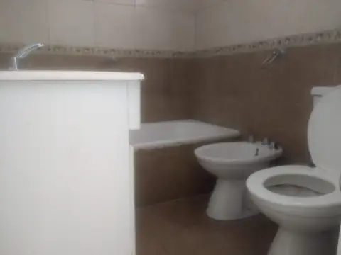 Departamento en Alquiler en La Plata, $ 450.000