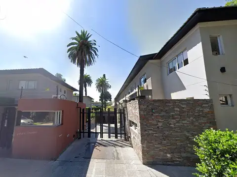 3 amb en complejo cerrado, con patio y cochera!