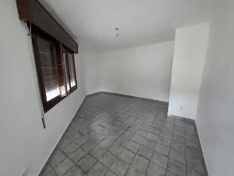 Casa en Alquiler al Sureste
