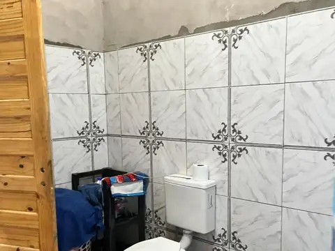 VENTA CASA QUINTA, QUINCHO, PISCINA, GRAN LOTE!