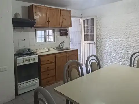 Depto Tipo Casa 3 ambientes con 1 baño