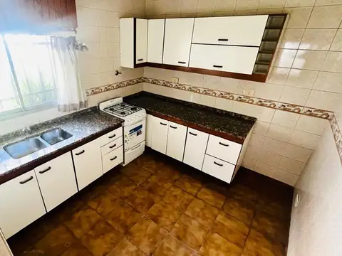Depto Tipo Casa en Venta de 4 ambientes