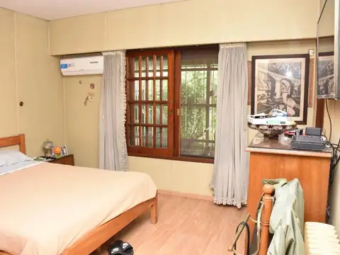 Chalet + Quincho  • Venta • TOMA PERMUTA