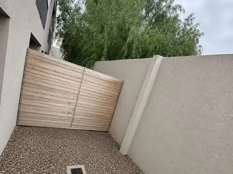 Departamento en Alquiler con 1 cocheras