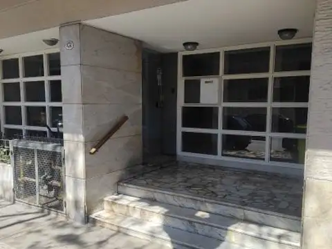 Monoambiente en Pompeya muy luminoso