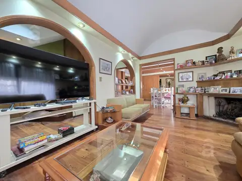 Bolivia al 2800 entre Libertad y La Crujia