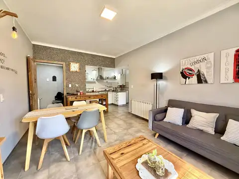 Depto Tipo Casa en Venta de 3 ambientes