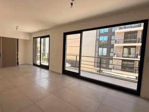 Luis Garcia 1000, Piso 2