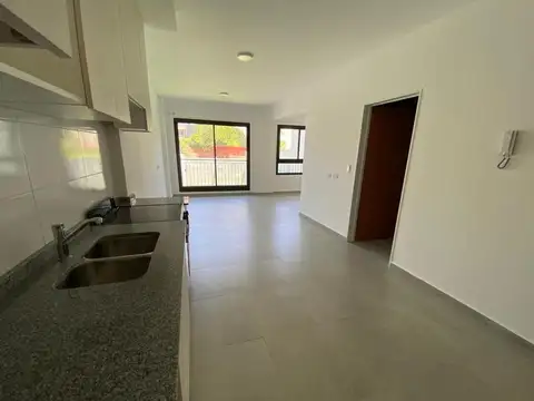 Condarco 1200. Entre Galicia y Luis Viale