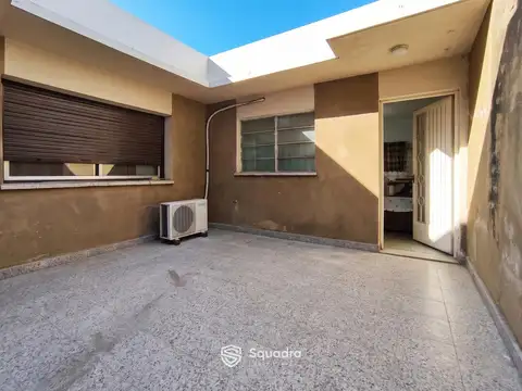 VENTA | PERMUTA - Casa de pasillo único 2 patios y terraza exclusiva - Barrio Echesortu, Rosario.