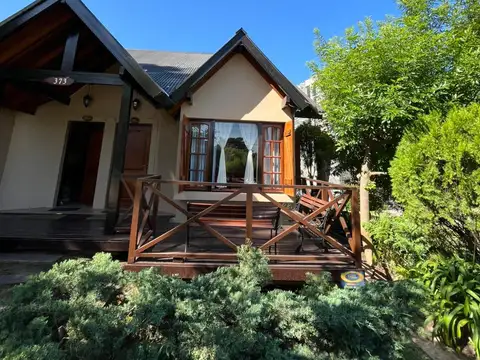 Coronel De Marina Leandro Rosales , Piso Av