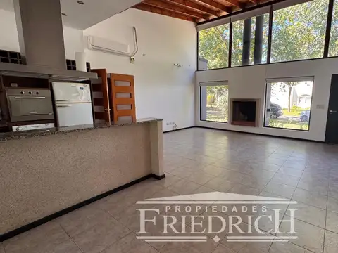 Casa en Venta en La Cesarina, USD 260.000