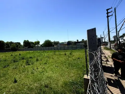 Terreno en Alquiler 28  mts Frente