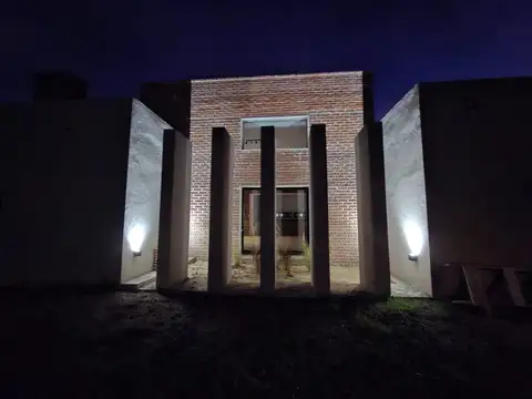 Casa  en Venta ubicado en Everlinks, Luján, G.B.A. Zona Oeste