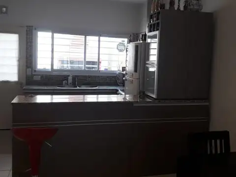 Depto Tipo Casa 3 ambientes con 1 baño
