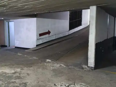 Cochera en VENTA 4 cuadras Obelisco Microcentro