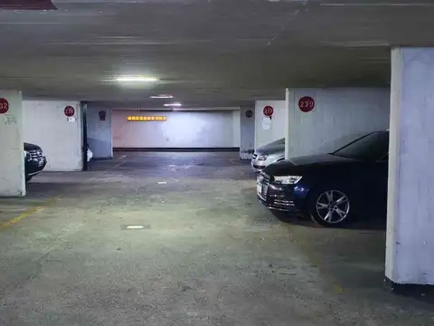 Cochera en VENTA 4 cuadras Obelisco Microcentro