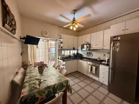 Depto Tipo Casa en Venta 40 años